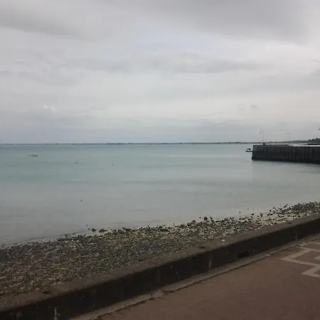 Апартаменты Rue Georges V - Port De La Houle *